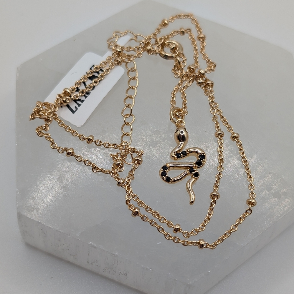 N55 Charmed Aroma - Gold Snake Necklace